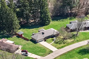 1097 Westfield Dr, Jackson, MI 49203 - Photo 52