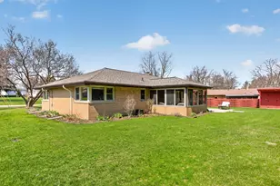 1097 Westfield Dr, Jackson, MI 49203 - Photo 18