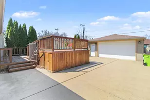 29984 Tamarack Dr, Flat Rock, MI 48134 - Photo 34