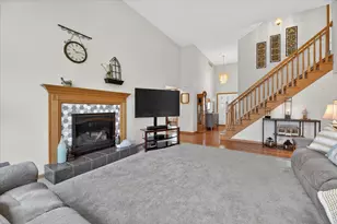 2116 Scenic Hills Dr, Jackson, MI 49201 - Photo 6