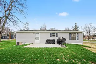 403 E 2nd St, Lawton, MI 49065 - Photo 22