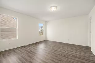 5859 Kiverton Ridge Dr SE, Kentwood, MI 49508 - Photo 10