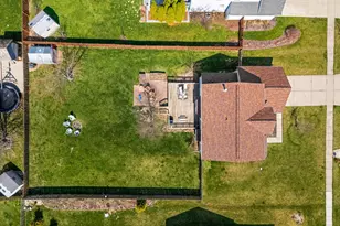 816 Faith Ct, Milan, MI 48160 - Photo 4