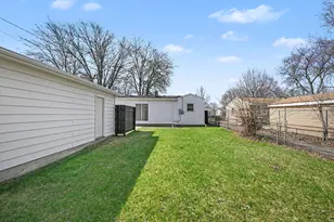 1140 Red Leaf Ln, Ypsilanti, MI 48198 - Photo 34