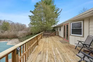 2549 Rockhill Dr NE, Grand Rapids, MI 49525 - Photo 36