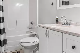 3578 N River Rd, Fort Gratiot, MI 48059 - Photo 16