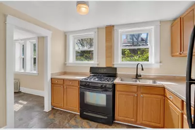 439 W Columbia Avenue, Battle Creek, MI 49015 - Photo 6