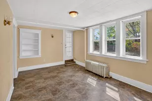 439 W Columbia Ave, Battle Creek, MI 49015 - Photo 12