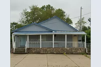439 W Columbia Avenue, Battle Creek, MI 49015 - Photo 2