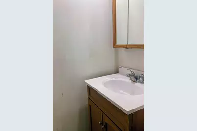 439 W Columbia Avenue, Battle Creek, MI 49015 - Photo 20