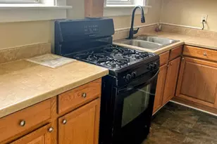 439 W Columbia Ave, Battle Creek, MI 49015 - Photo 16