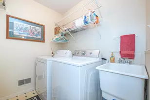 9002 Pine Cove Dr, Whitmore Lake, MI 48189 - Photo 22