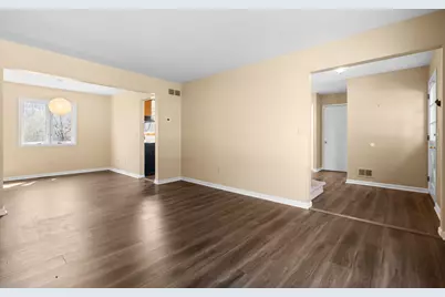 2431 Roanoke Drive, Ypsilanti, MI 48197 - Photo 8