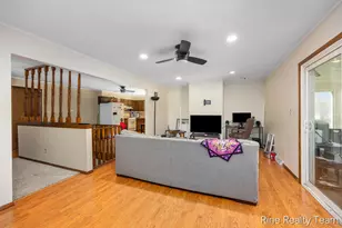 1555 Knapp St NE, Grand Rapids, MI 49505 - Photo 20