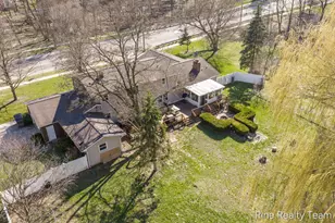 1555 Knapp St NE, Grand Rapids, MI 49505 - Photo 40