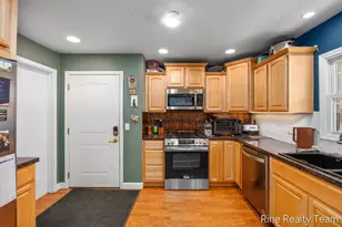 1555 Knapp St NE, Grand Rapids, MI 49505 - Photo 4