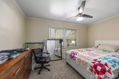 1555 Knapp Street NE, Grand Rapids, MI 49505 - Photo 24