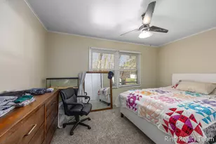 1555 Knapp St NE, Grand Rapids, MI 49505 - Photo 24