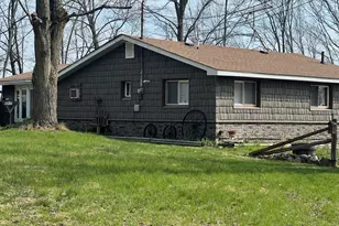 104 Cardinal Dr, Coldwater, MI 49036 - Photo 1