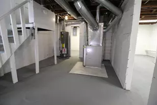 816 Stuart Ave, Kalamazoo, MI 49007 - Photo 24