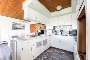 95 Fullerton, Galesburg, MI 49053 - Photo 4