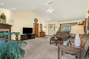 33 Wood Dr, Coldwater, MI 49036 - Photo 6