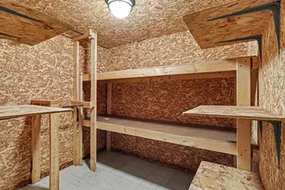 566 Kublick Drive, Benton Harbor, MI 49022 - Photo 18