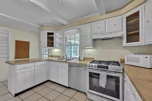 1010 Allegan St, Saugatuck, MI 49453 - Photo 14