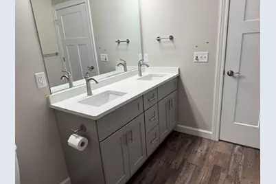 135 Lexington Pointe Drive #8, Niles, MI 49120 - Photo 24