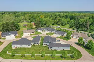 135 Lexington Pointe Dr, Niles, MI 49120 - Photo 12