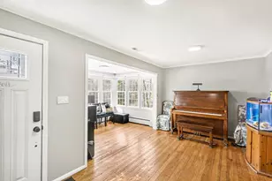 940 Leidich St, Lake Orion, MI 48362 - Photo 4