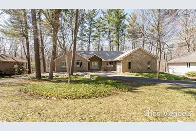 3140 Riverwoods Drive NE, Rockford, MI 49341 - Photo 2