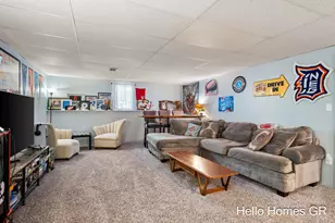 2317 Edington Dr SE, Grand Rapids, MI 49508 - Photo 26