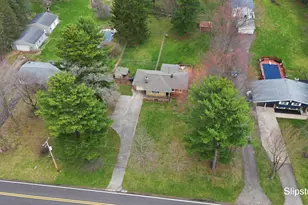 12390 Perry Rd, Battle Creek, MI 49015 - Photo 32