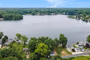 12349 N Sherman Lake Dr, Augusta, MI 49012 - Photo 2