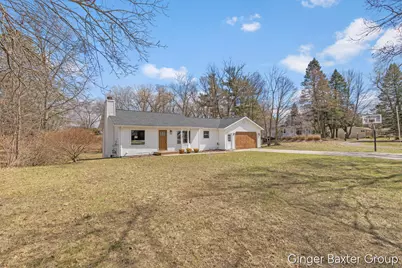 4372 Hunsberger Avenue NE, Grand Rapids, MI 49525 - Photo 2