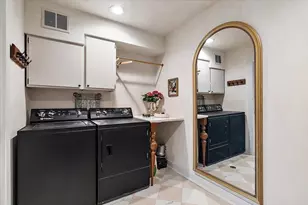 1296 Hillburn Ave NW, Grand Rapids, MI 49504 - Photo 24