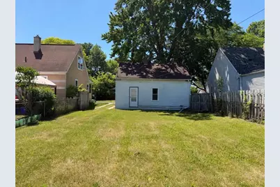 18852 Indian, Bedford, MI 48240 - Photo 2