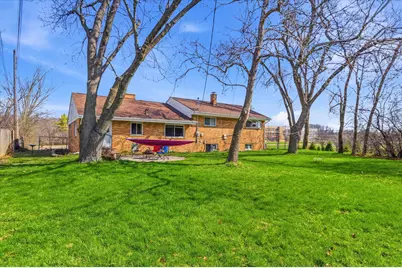 2220 E Stadium Boulevard, Ann Arbor, MI 48104 - Photo 28