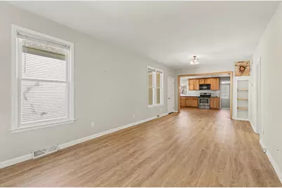 35 E 17th Street, Holland, MI 49423 - Photo 8