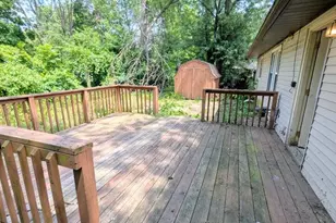 2211 Roseland Ave, Kalamazoo, MI 49001 - Photo 16