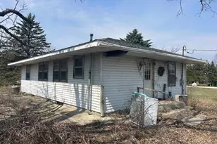 6515 W Broomfield Rd, Mount Pleasant, MI 48858 - Photo 2