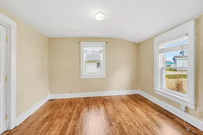 201 S Oak Street, Buchanan, MI 49107 - Photo 12