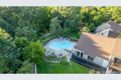 570 Wind Drift Lane #25, Spring Lake, MI 49456 - Photo 8