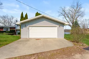 683 Shannon Dr, Union City, MI 49094 - Photo 30