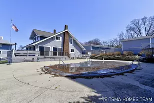 400 Lakeview Ct, Spring Lake, MI 49456 - Photo 58