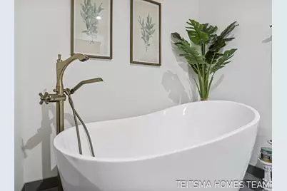 400 Lakeview Court #25D, Spring Lake, MI 49456 - Photo 30