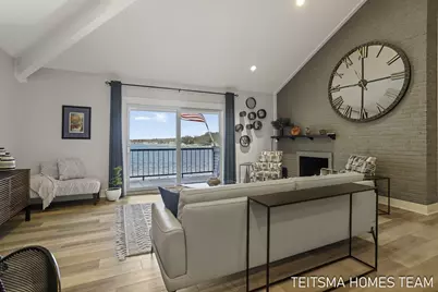 400 Lakeview Court #25D, Spring Lake, MI 49456 - Photo 8