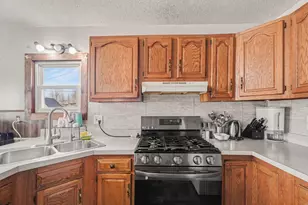 155 Winona St, Bronson, MI 49028 - Photo 4