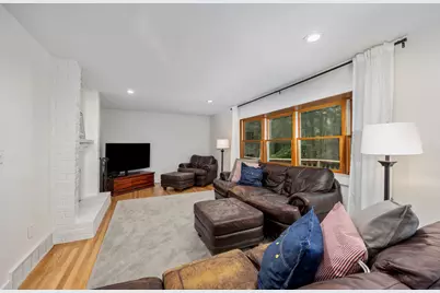 1059 Cumberland Avenue SE, Lowell, MI 49331 - Photo 10